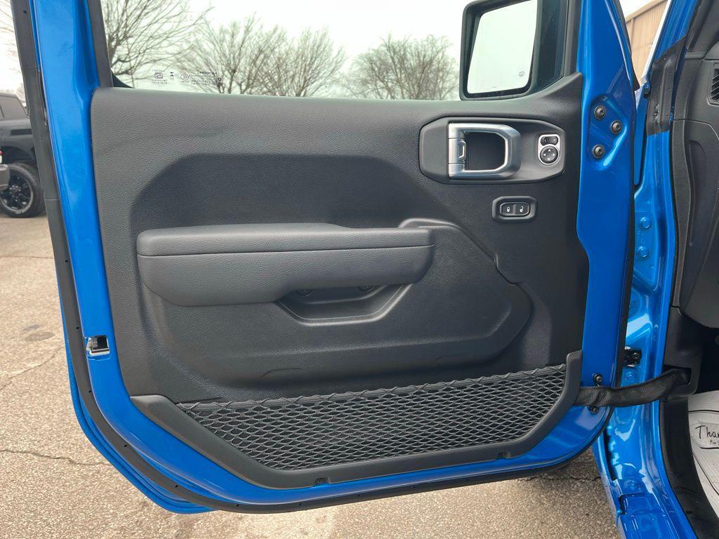 new 2026 Jeep Wrangler car, priced at $40,383