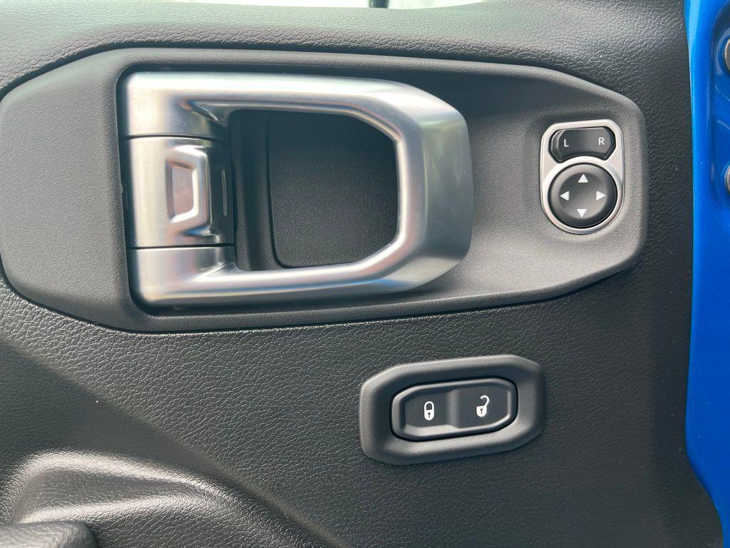 new 2026 Jeep Wrangler car, priced at $40,383