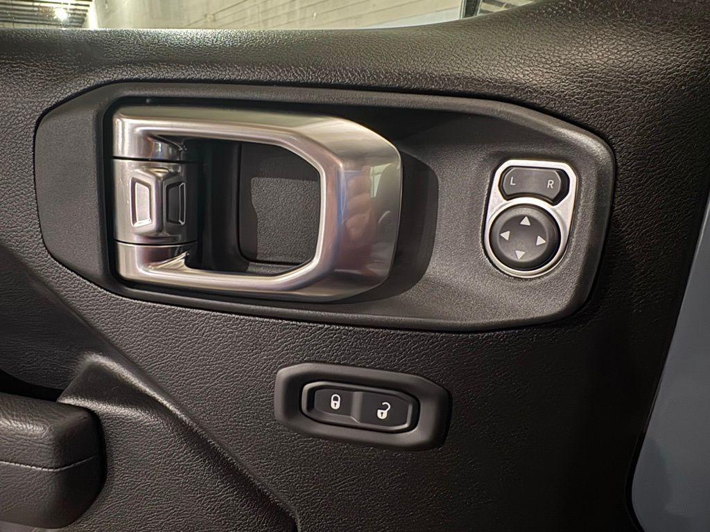 new 2026 Jeep Wrangler car, priced at $40,901
