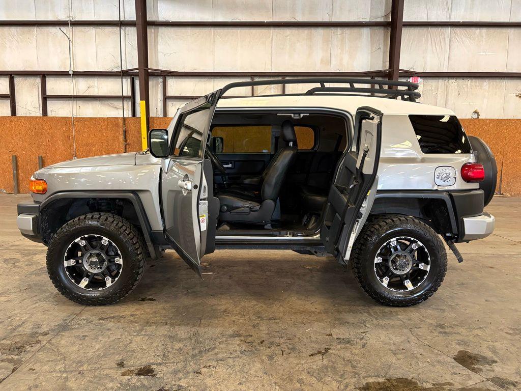 used 2011 Toyota FJ Cruiser car, priced at $15,000