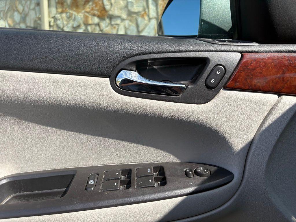 used 2006 Chevrolet Impala car, priced at $3,500