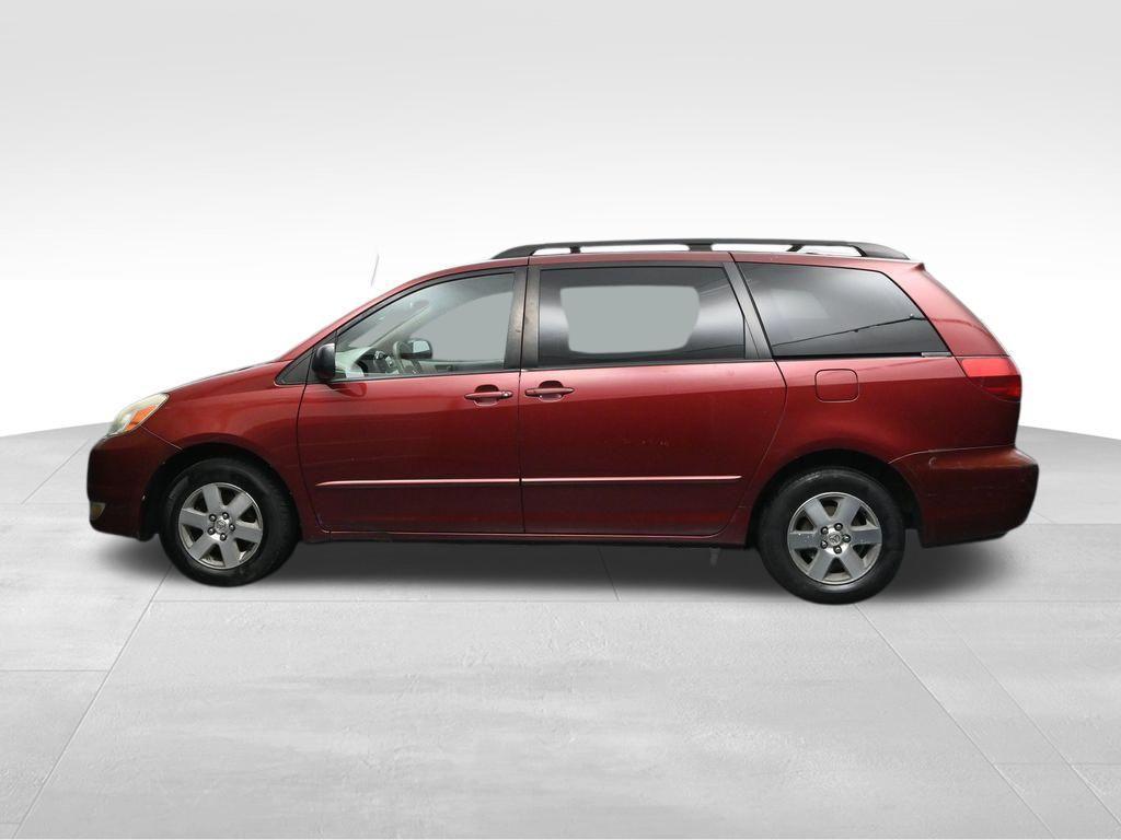 used 2005 Toyota Sienna car, priced at $2,898