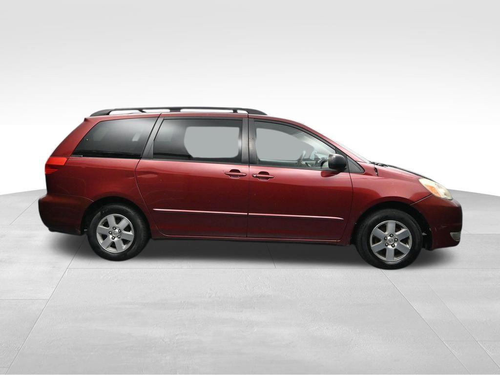 used 2005 Toyota Sienna car, priced at $2,898