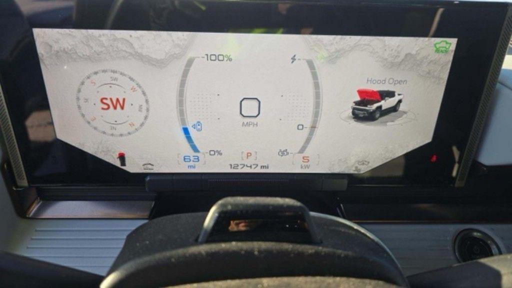 used 2025 GMC HUMMER EV Pickup car, priced at $77,730