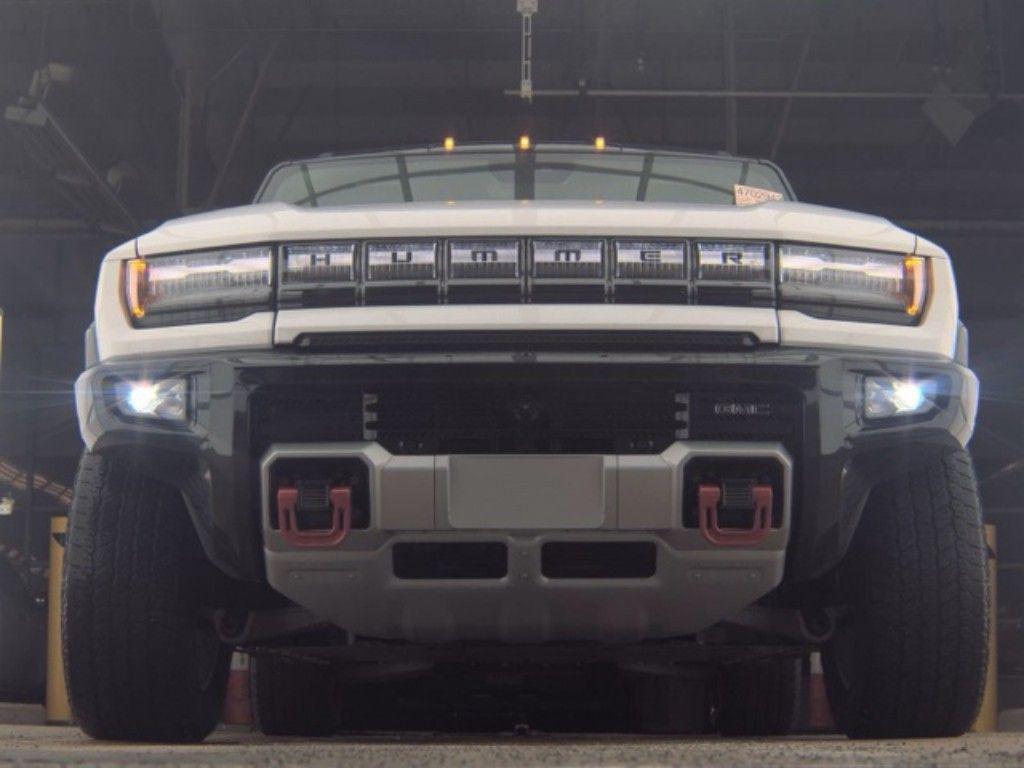 used 2025 GMC HUMMER EV Pickup car, priced at $77,730