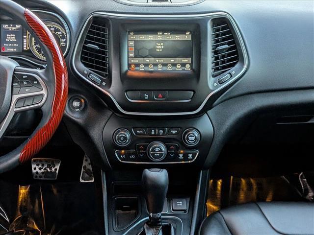 used 2019 Jeep Cherokee car, priced at $15,992