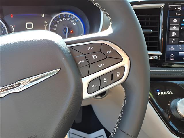 used 2022 Chrysler Pacifica car, priced at $27,988