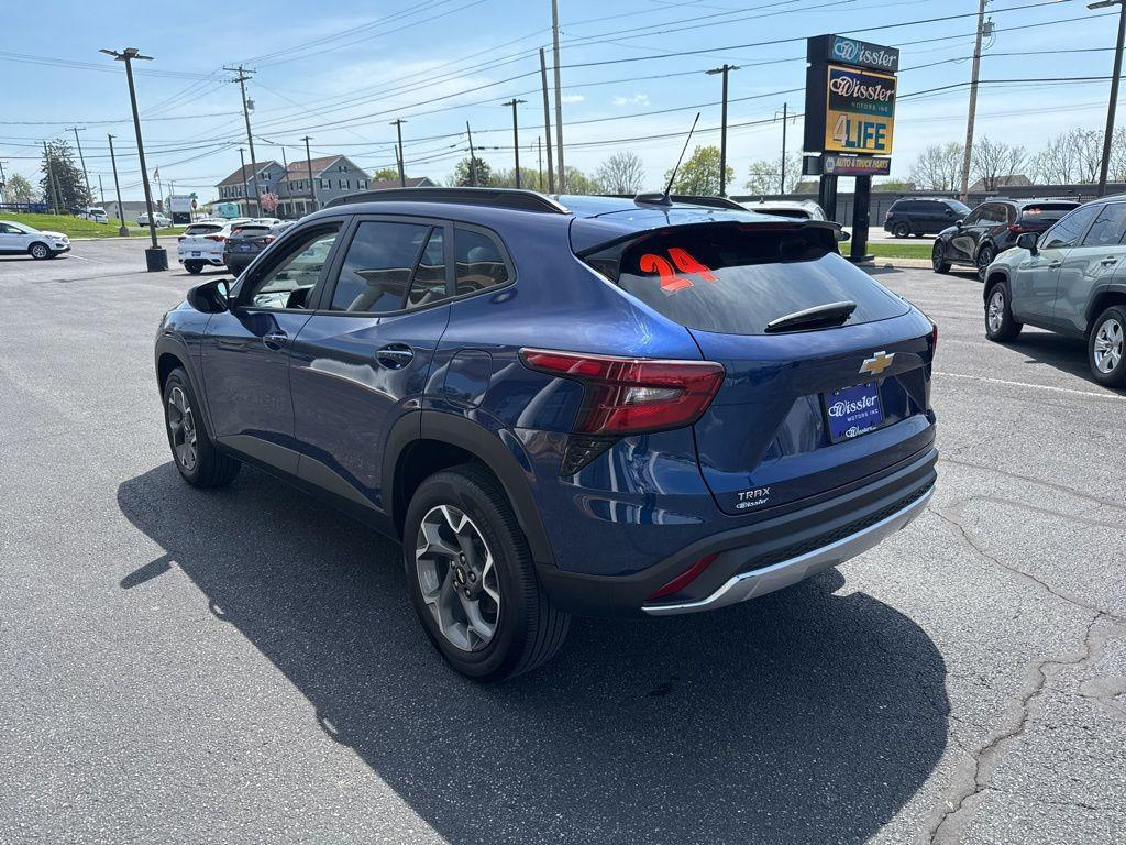 used 2024 Chevrolet Trax car, priced at $22,712