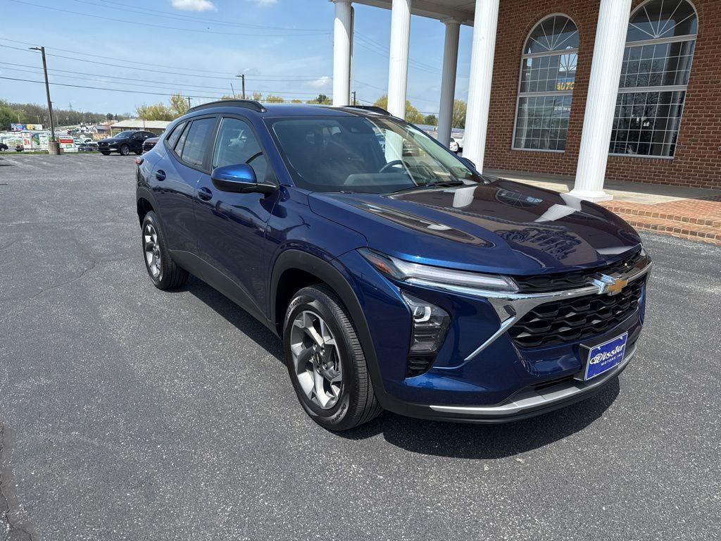 used 2024 Chevrolet Trax car, priced at $22,712