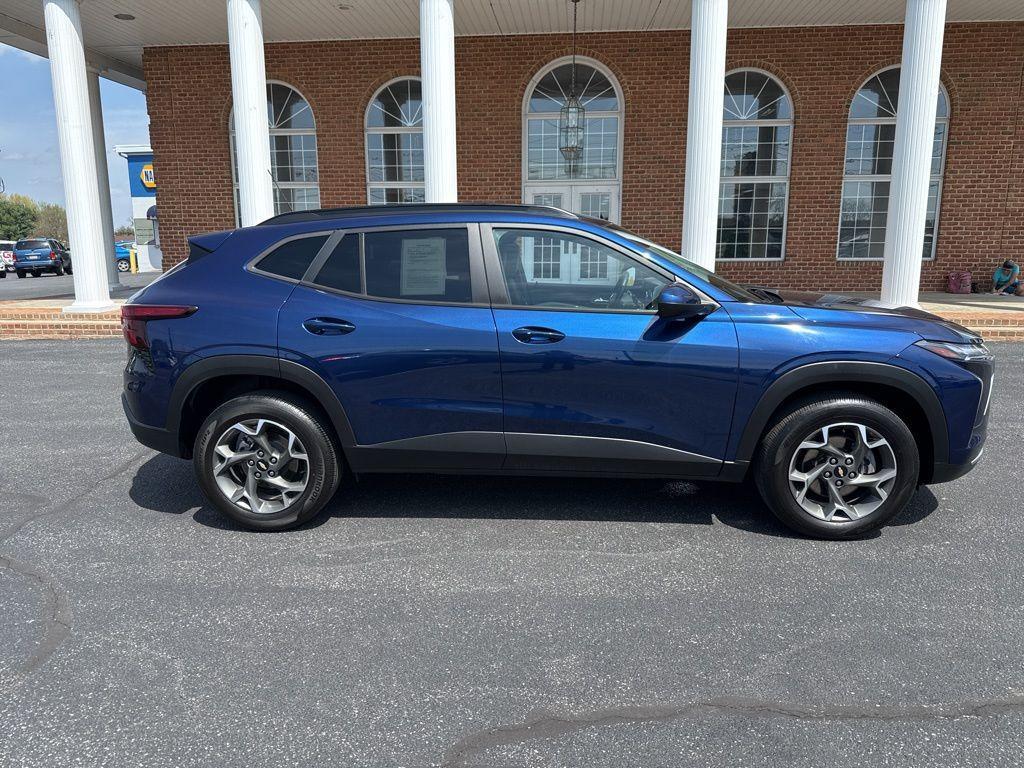used 2024 Chevrolet Trax car, priced at $22,712