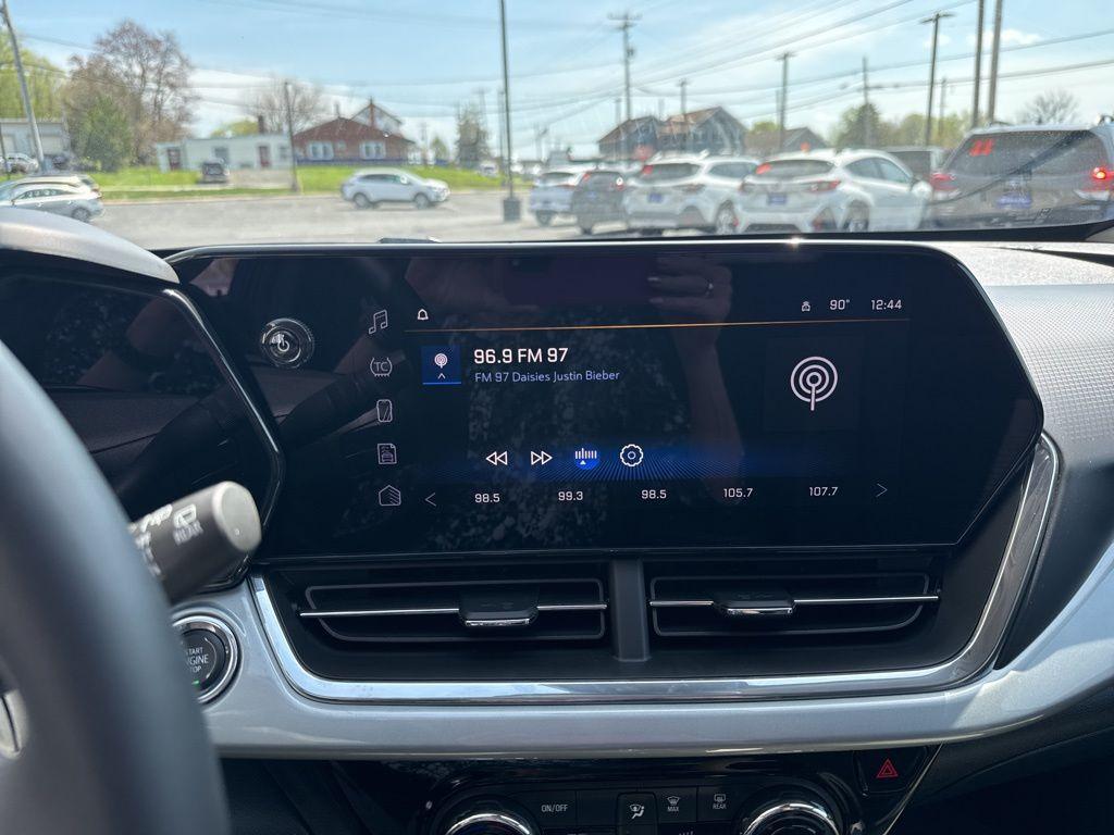 used 2024 Chevrolet Trax car, priced at $22,712