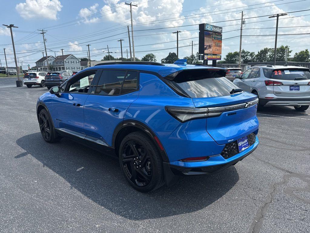 used 2025 Chevrolet Equinox EV car, priced at $25,900