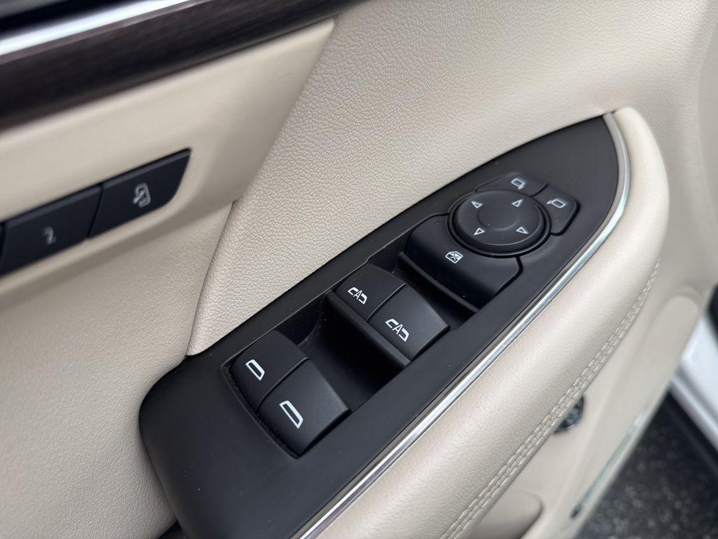 used 2021 Buick Envision car, priced at $26,900