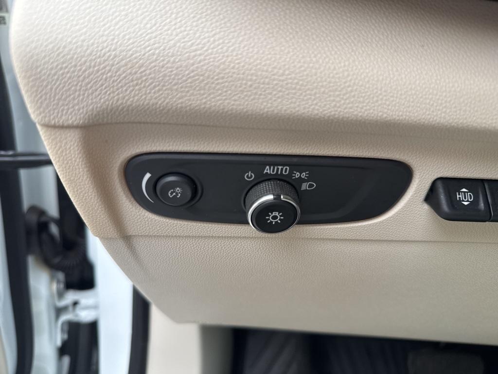 used 2021 Buick Envision car, priced at $26,900