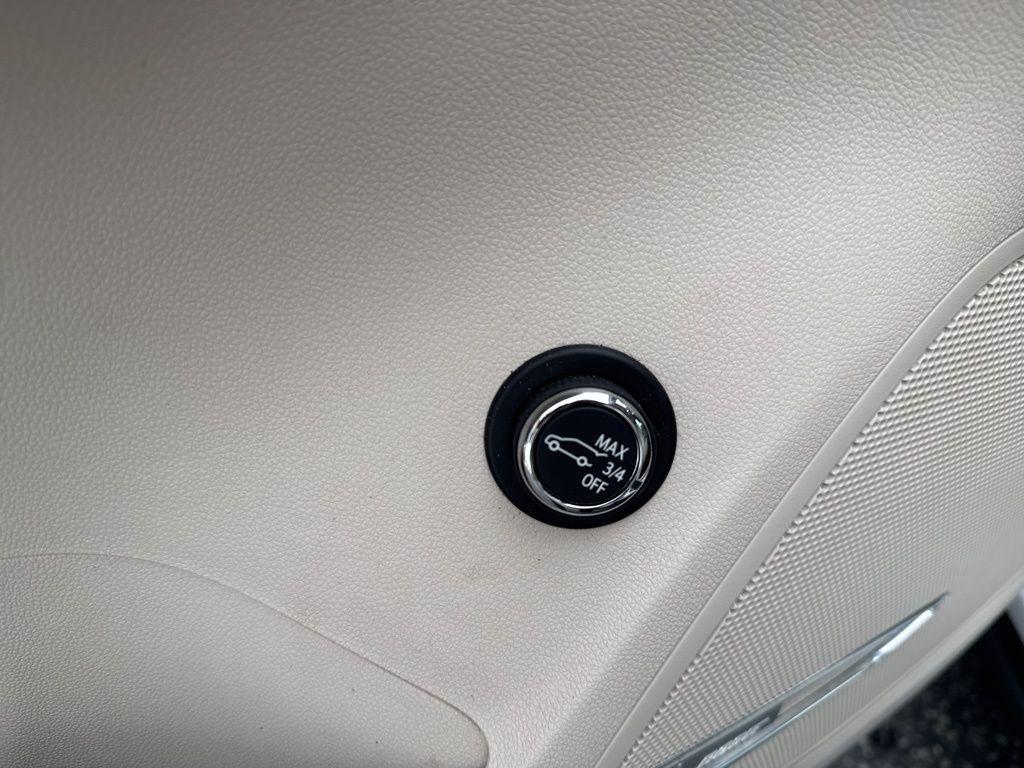 used 2021 Buick Envision car, priced at $26,900