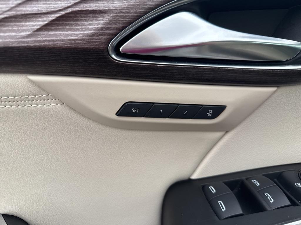 used 2021 Buick Envision car, priced at $26,900