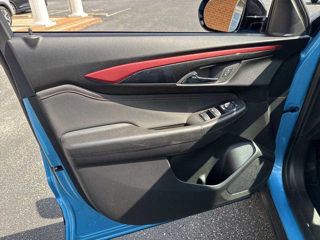 used 2025 Chevrolet TrailBlazer car, priced at $26,900