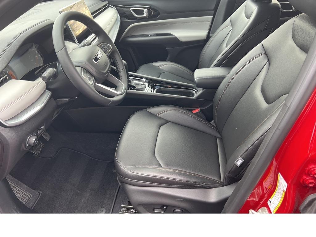 used 2024 Jeep Compass car, priced at $25,900