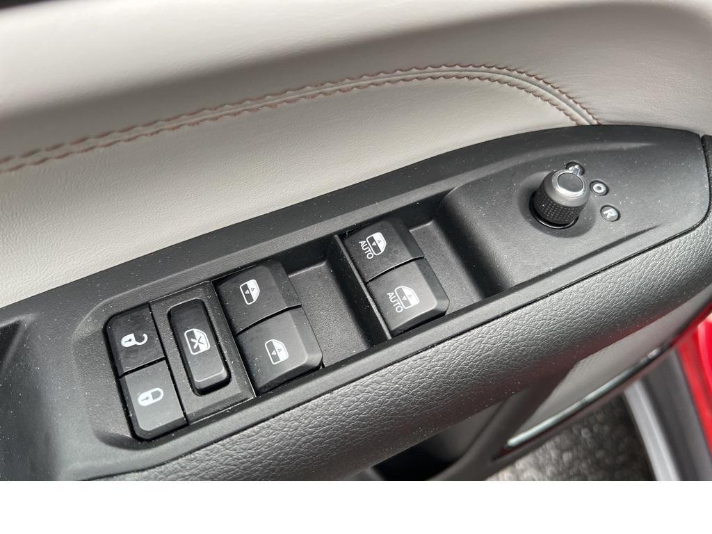 used 2024 Jeep Compass car, priced at $25,900