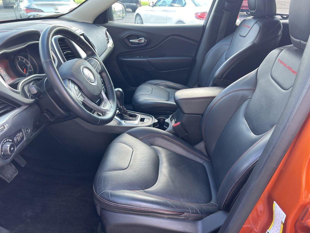 used 2015 Jeep Cherokee car, priced at $10,500