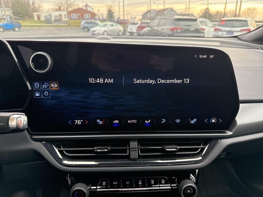 used 2025 Chevrolet Equinox EV car, priced at $27,900