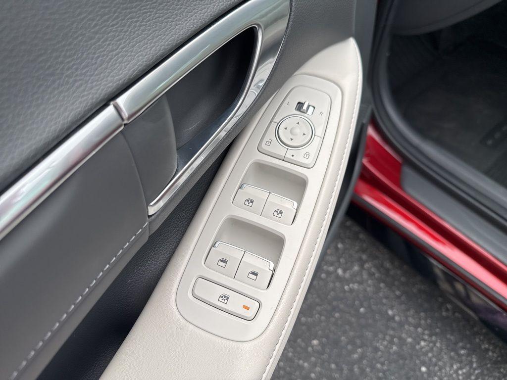 used 2023 Hyundai Sonata car, priced at $23,900