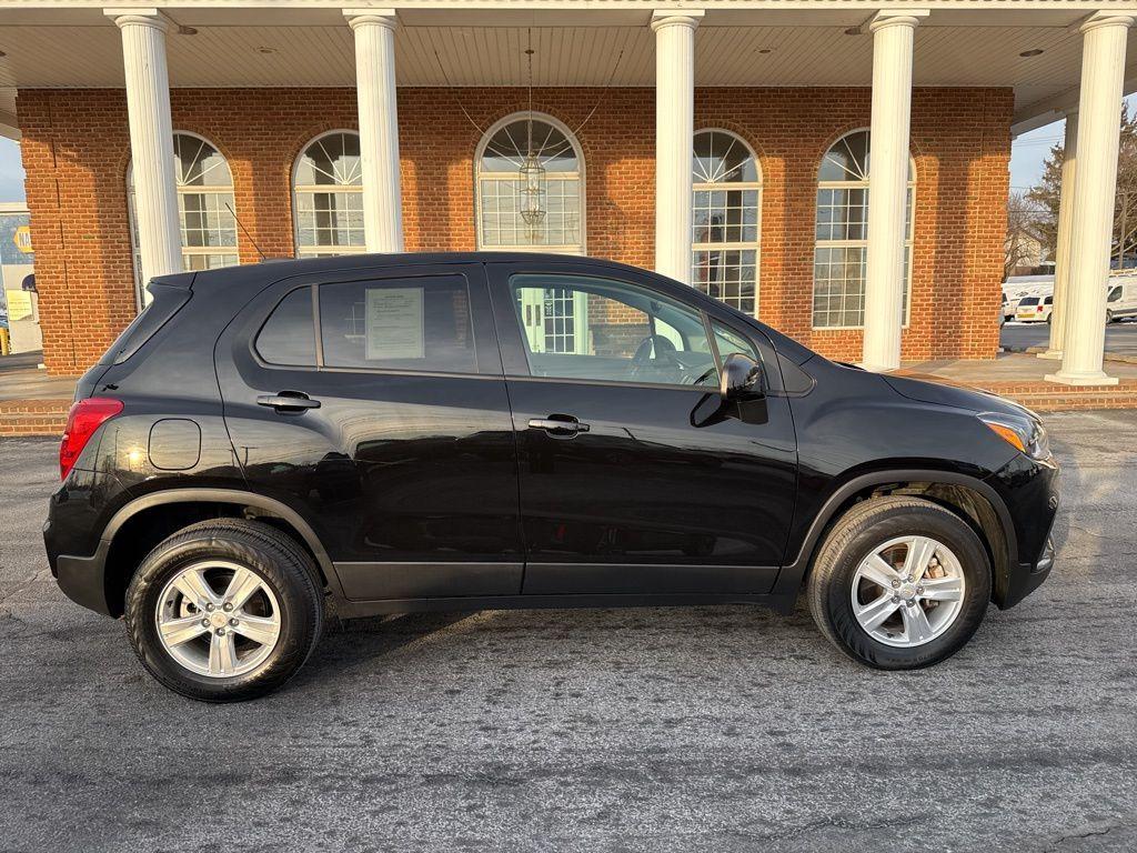 used 2022 Chevrolet Trax car, priced at $18,500