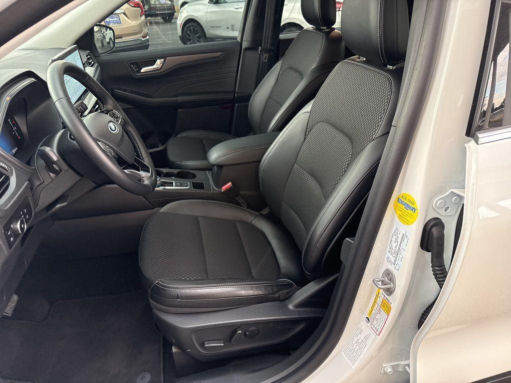 used 2025 Ford Escape car, priced at $26,900