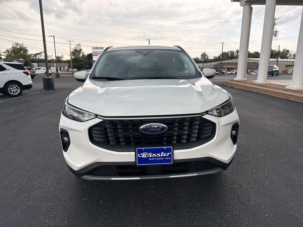 used 2025 Ford Escape car, priced at $26,900