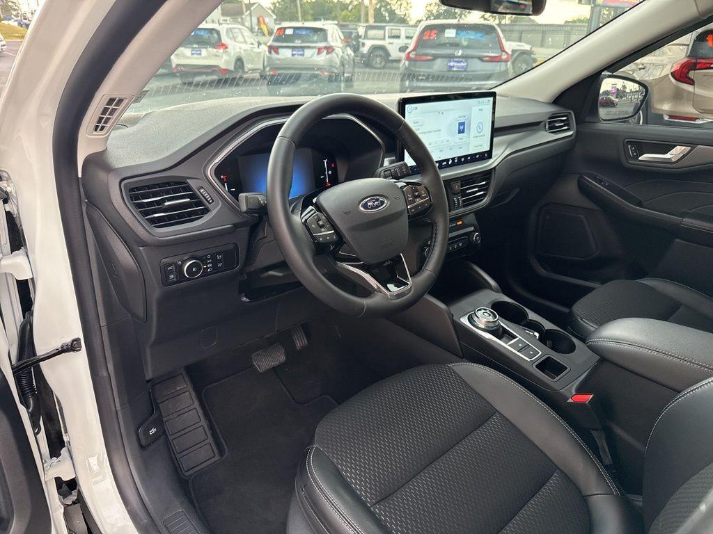 used 2025 Ford Escape car, priced at $26,900