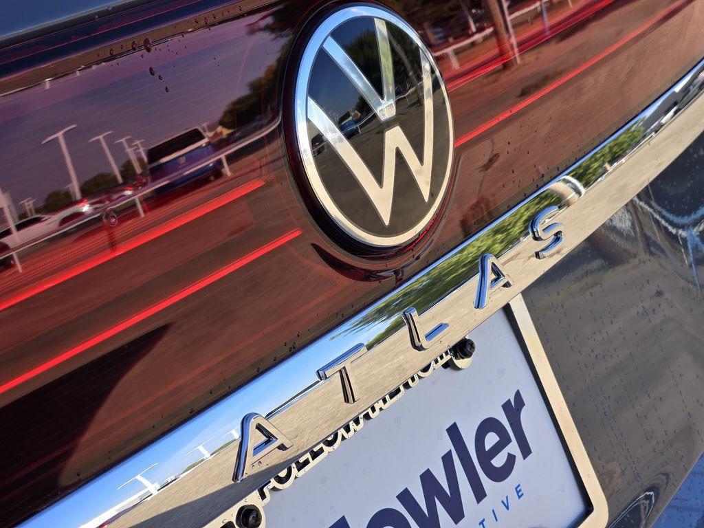 new 2026 Volkswagen Atlas car, priced at $47,079