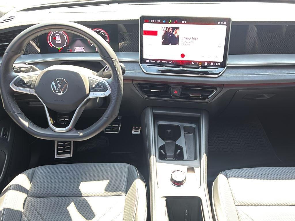 used 2025 Volkswagen Tiguan car, priced at $37,188
