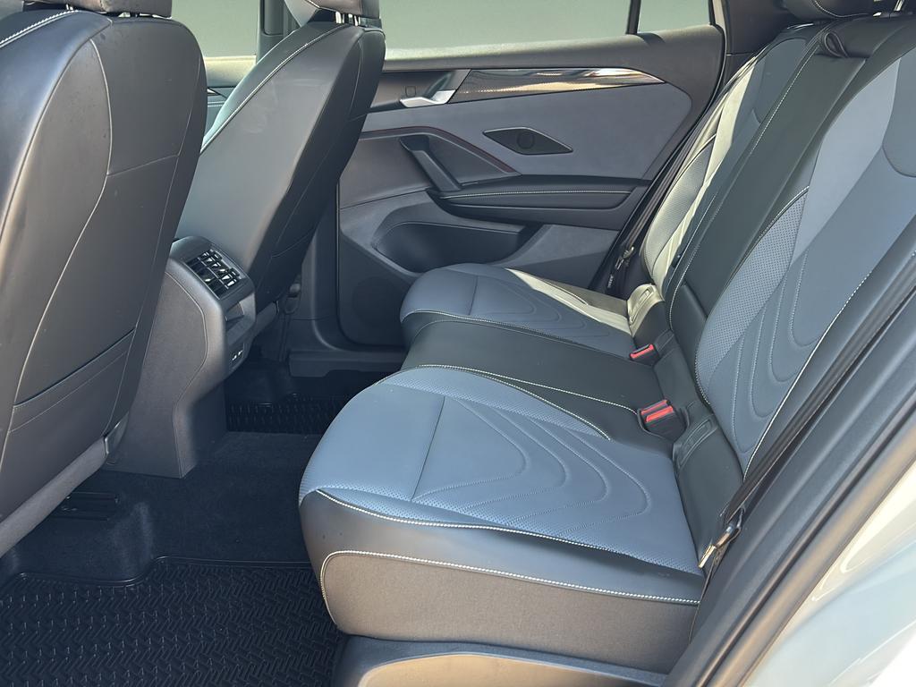 used 2025 Volkswagen Tiguan car, priced at $37,086