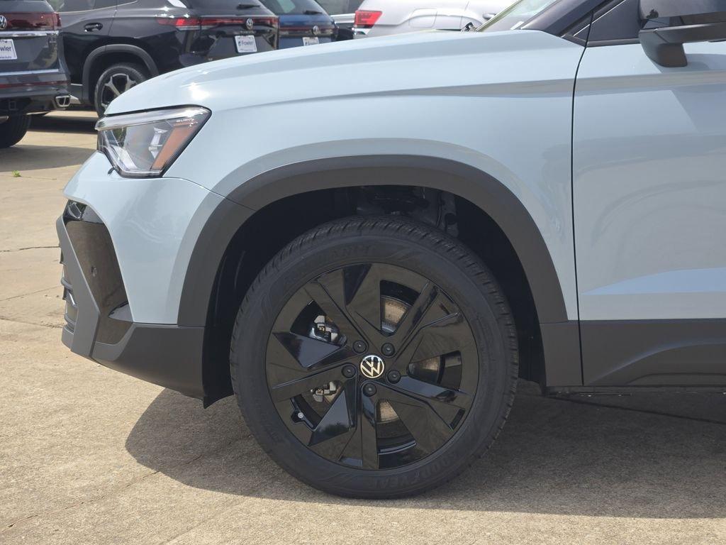 new 2026 Volkswagen Taos car, priced at $33,386