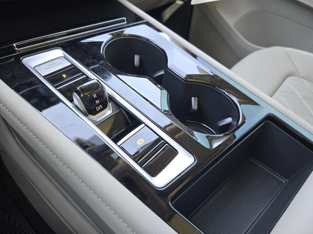 new 2026 Volkswagen Atlas car, priced at $52,618