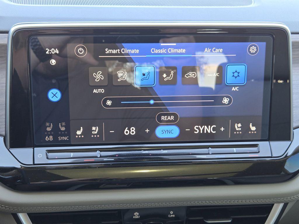 new 2026 Volkswagen Atlas car, priced at $52,618