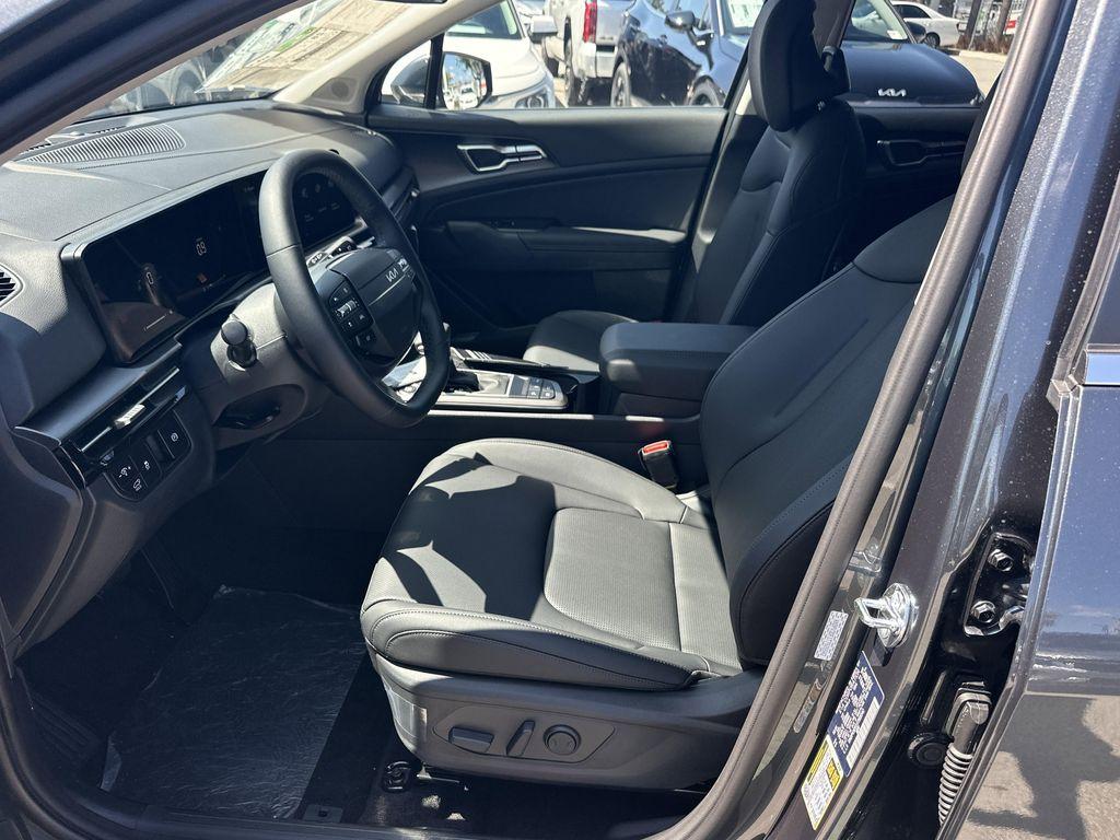 new 2026 Kia Sportage car, priced at $33,300
