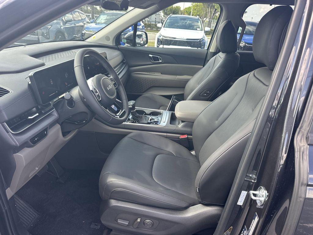 new 2026 Kia Carnival car, priced at $42,696