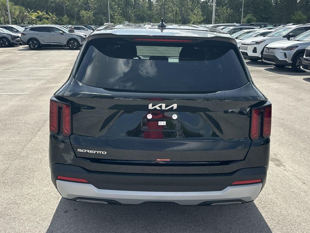 new 2026 Kia Sorento car, priced at $32,638