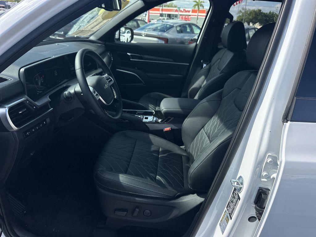 new 2025 Kia Telluride car, priced at $45,709