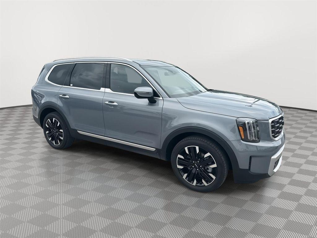 used 2025 Kia Telluride car, priced at $41,384