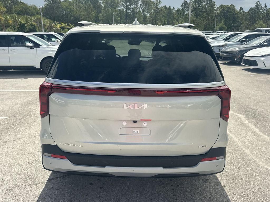 new 2026 Kia Carnival Hybrid car, priced at $46,768