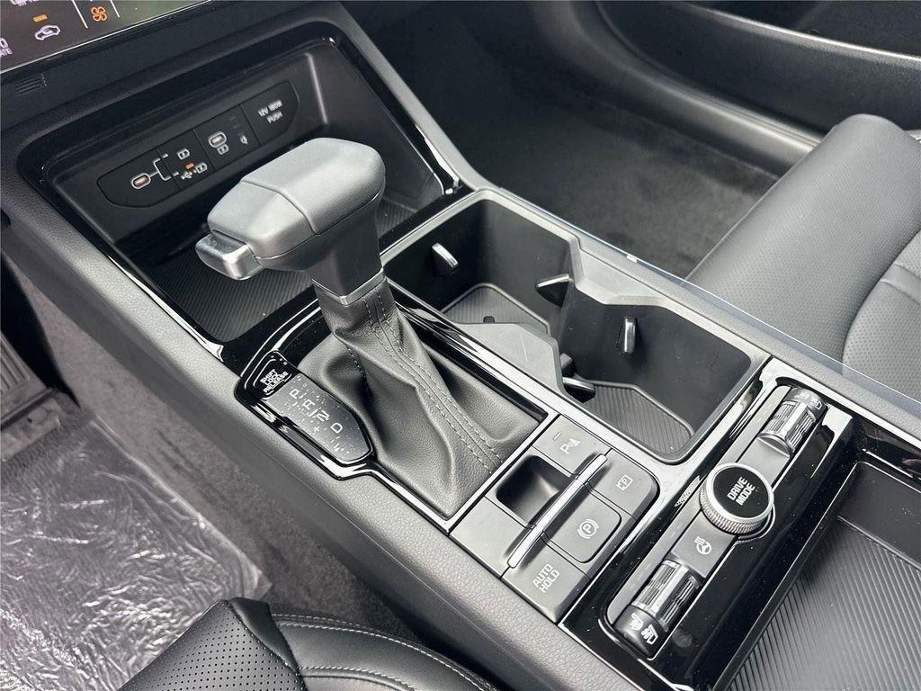 new 2025 Kia K5 car, priced at $33,346