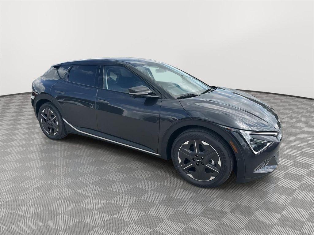 new 2025 Kia EV6 car, priced at $42,766