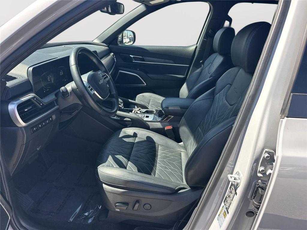 used 2024 Kia Telluride car, priced at $37,124