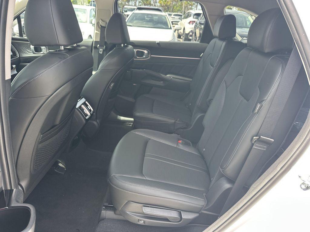 new 2026 Kia Sorento car, priced at $42,253
