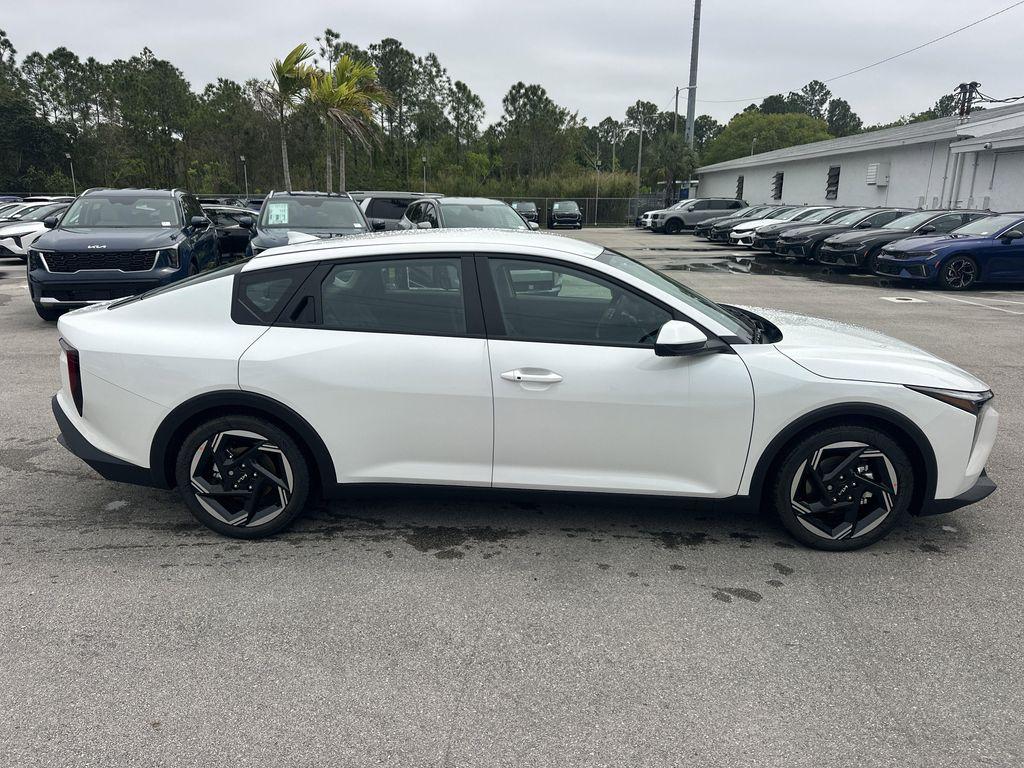 new 2026 Kia K4 car, priced at $25,476