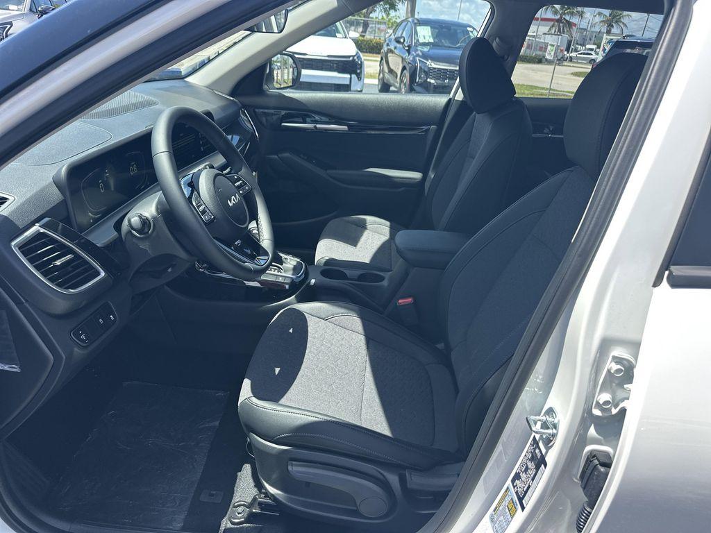 new 2026 Kia Seltos car, priced at $28,432