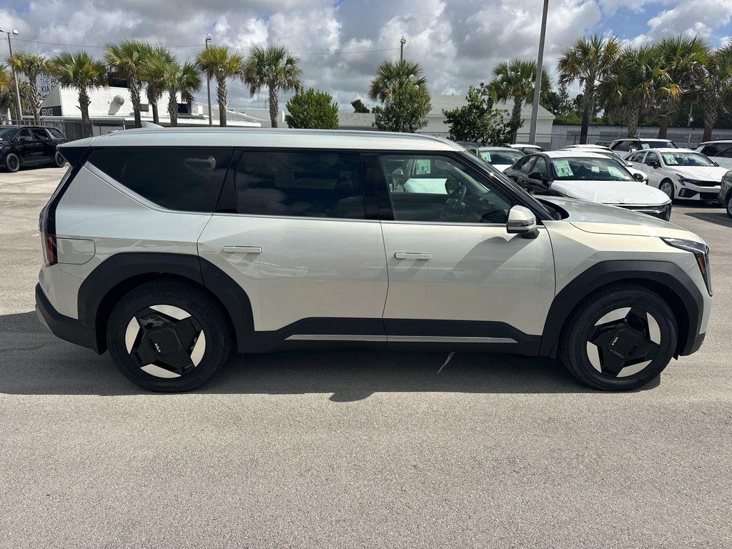 new 2026 Kia EV9 car, priced at $56,262