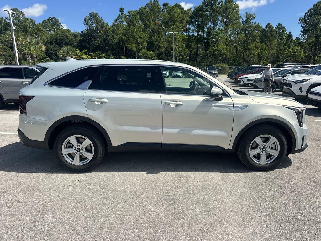 new 2026 Kia Sorento car, priced at $32,770